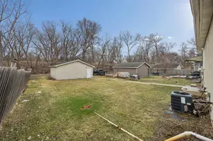 1532 Westminster St, Saint Paul, MN 55130 - Photo 14