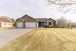1305 Jessie Ct, Fergus Falls, MN 56537 - Photo 2