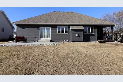 211 8th Avenue NW, New Prague, MN 56071 - Photo 4