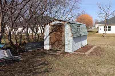 211 8th Avenue NW, New Prague, MN 56071 - Photo 6