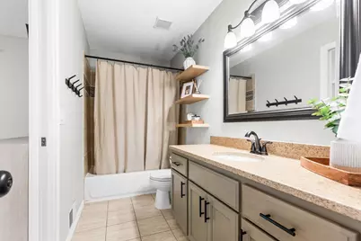 7404 Laredo Drive, Chanhassen, MN 55317 - Photo 16