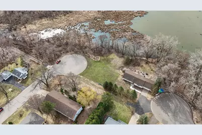 1801 Western Avenue N, Roseville, MN 55113 - Photo 2