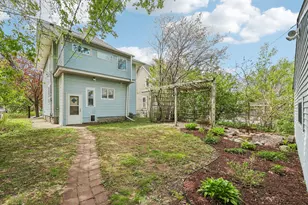 1451 Charles Ave, Saint Paul, MN 55104 - Photo 34