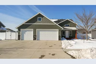 1801 42nd Street S, Moorhead, MN 56560 - Photo 1