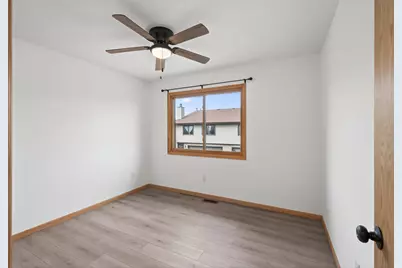 5127 84th Court N, Brooklyn Park, MN 55443 - Photo 16