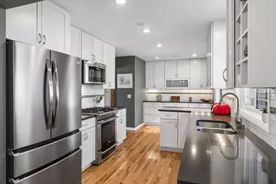 3409 Maplewood Drive, Saint Anthony, MN 55418 - Photo 10