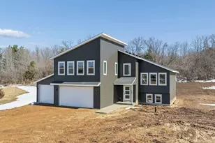739 Magoo Rd, Hudson, WI 54016 - Photo 26