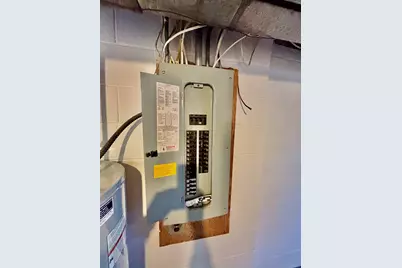 993 Roma Avenue, Roseville, MN 55113 - Photo 14