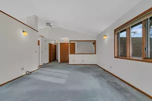 302 N Hickory St, Royalton, MN 56373 - Photo 8