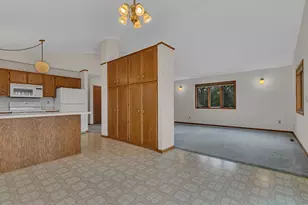 302 N Hickory St, Royalton, MN 56373 - Photo 12