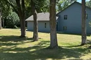 302 N Hickory St, Royalton, MN 56373 - Photo 46