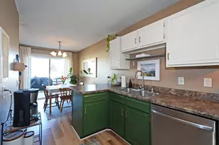 711 E 145th St, Burnsville, MN 55337 - Photo 12