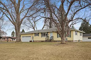 635 Edgemont Dr NE, Saint Cloud, MN 56304 - Photo 44