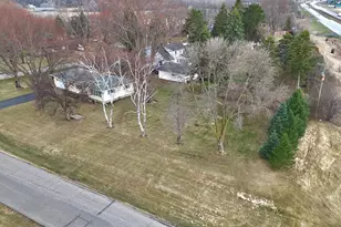 635 Edgemont Dr NE, Saint Cloud, MN 56304 - Photo 50