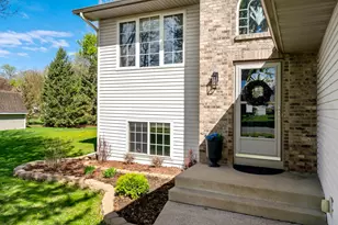 10166 46th Pl NE, Saint Michael, MN 55376 - Photo 2