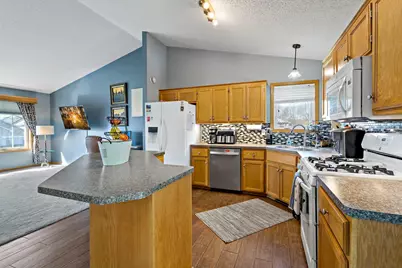 10166 46th Place NE, Saint Michael, MN 55376 - Photo 6