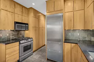 2414 W 54th St, Minneapolis, MN 55410 - Photo 10