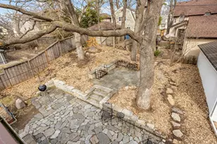 2414 W 54th St, Minneapolis, MN 55410 - Photo 22