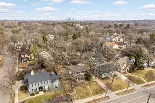 2414 W 54th St, Minneapolis, MN 55410 - Photo 40