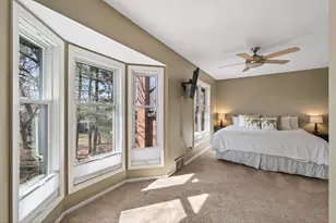 1946 Dupont Ave S, Minneapolis, MN 55403 - Photo 16