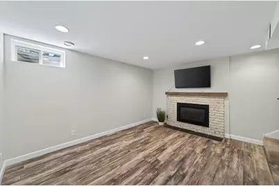 1946 Dupont Avenue S, Minneapolis, MN 55403 - Photo 24