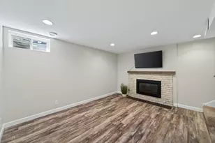 1946 Dupont Ave S, Minneapolis, MN 55403 - Photo 24