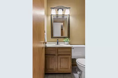 176 Emerson Avenue W, West Saint Paul, MN 55118 - Photo 22