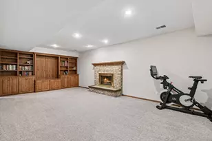 4299 Westchester Cir, Eagan, MN 55123 - Photo 38