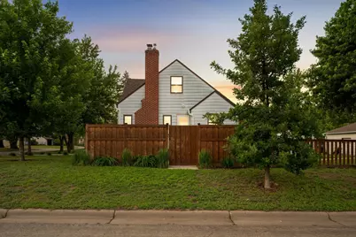 4000 Welcome Avenue N, Robbinsdale, MN 55422 - Photo 4