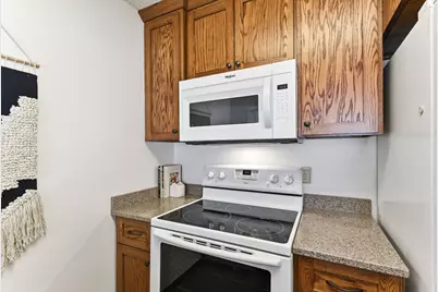 766 County Road F W #E, Shoreview, MN 55126 - Photo 10