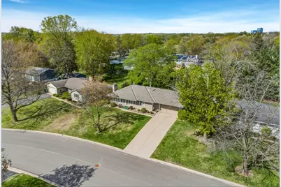8316 Beard Road, Bloomington, MN 55431 - Photo 4