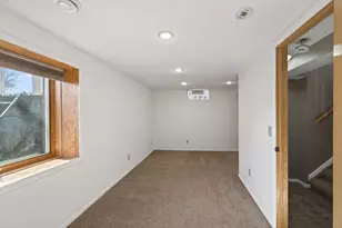5845 Jersey Ave N, Crystal, MN 55428 - Photo 24
