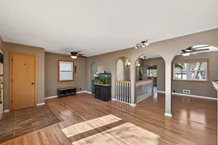 5845 Jersey Ave N, Crystal, MN 55428 - Photo 8