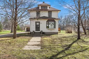 730 1st St N, Waterville, MN 56096 - Photo 1