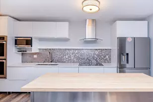 9832 Moonbeam Ln, Woodbury, MN 55125 - Photo 10