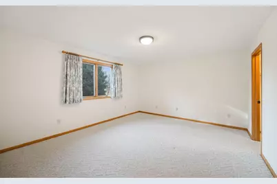 2294 Pinewood Drive, Shakopee, MN 55379 - Photo 32