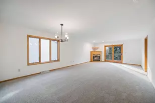 2294 Pinewood Dr, Shakopee, MN 55379 - Photo 14