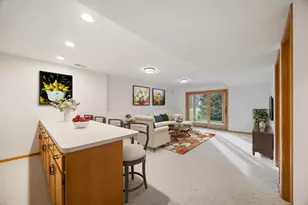 2294 Pinewood Dr, Shakopee, MN 55379 - Photo 38