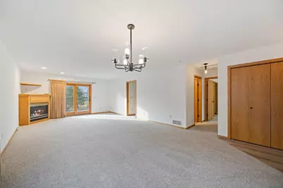 2294 Pinewood Drive, Shakopee, MN 55379 - Photo 16