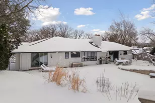 7108 Shannon Dr, Edina, MN 55439 - Photo 58