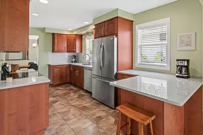 1374 Eldridge Avenue W, Roseville, MN 55113 - Photo 6