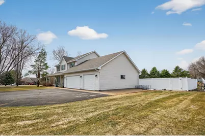 29555 Friendly Avenue, Cannon Falls, MN 55009 - Photo 4