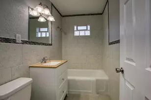 5908 Thomas Ave S, Minneapolis, MN 55410 - Photo 10