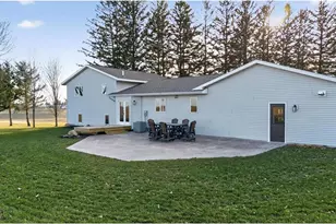 15158 241st Ave, Preston, MN 55965 - Photo 6