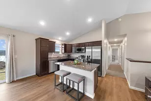 902 Emily Ct NE, Montgomery, MN 56069 - Photo 10