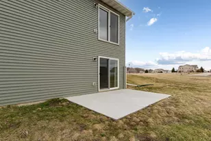 902 Emily Ct NE, Montgomery, MN 56069 - Photo 32