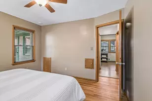 1901 Malvern St, Roseville, MN 55113 - Photo 18