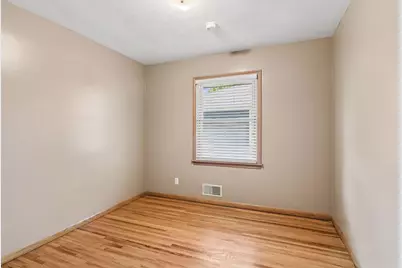 1901 Malvern Street, Roseville, MN 55113 - Photo 20