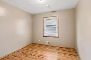 1901 Malvern St, Roseville, MN 55113 - Photo 20