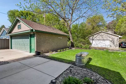 1901 Malvern Street, Roseville, MN 55113 - Photo 36